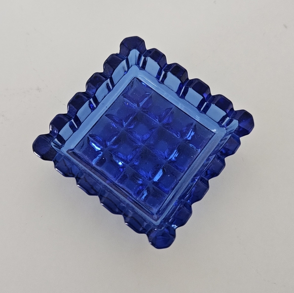 Cobalt Blue UV Reactive Salt Cellar - Picture 2 of 7